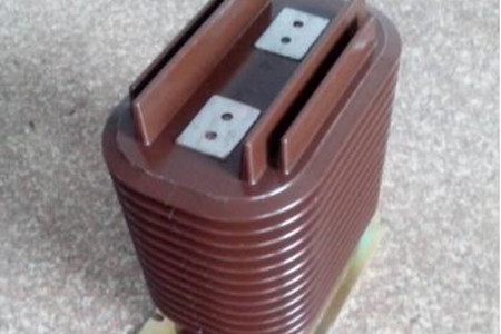 如何區分電壓互感器和電流互感器?